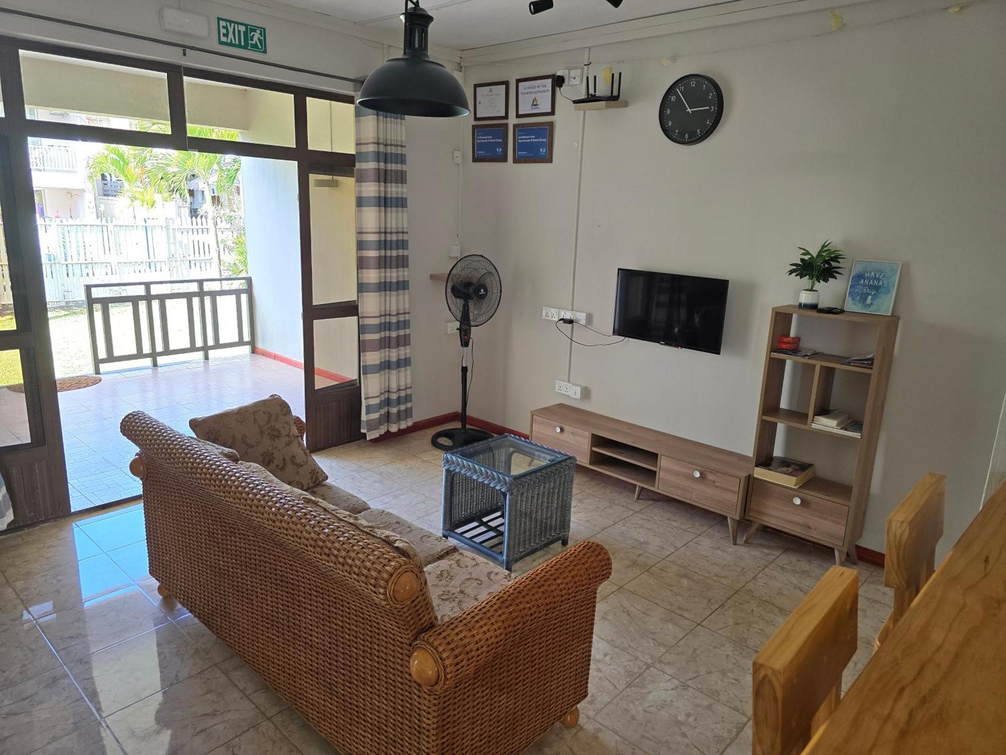 Le Diamant Vert Apartments @ Mont Choisy Bagian luar foto